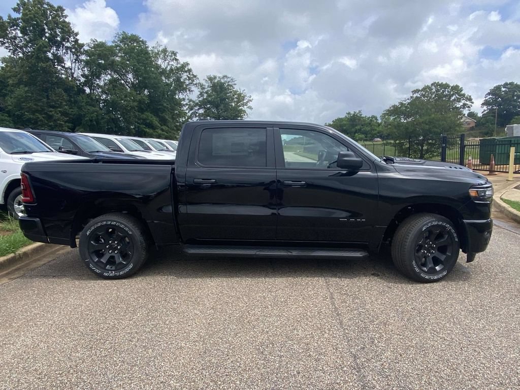 New 2026 RAM 1500 Express AWD/4WD image 36