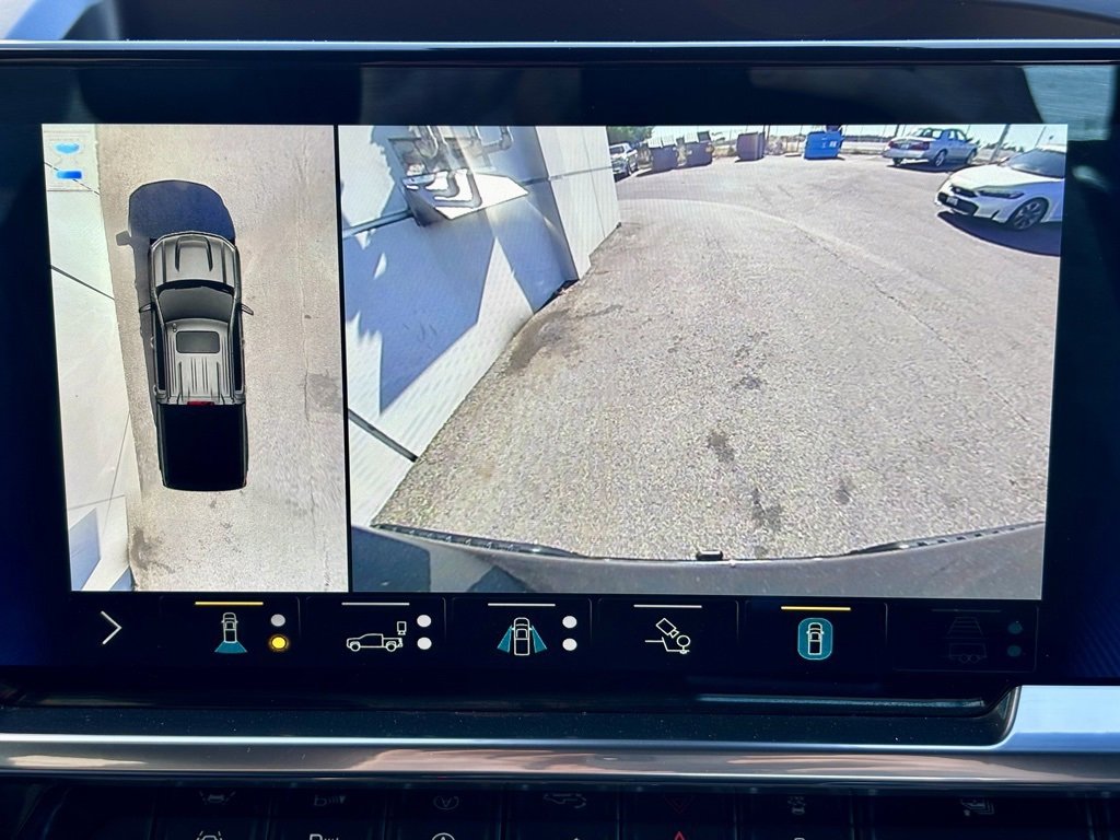 Used 2022 Chevrolet Silverado 1500 High Country image 24