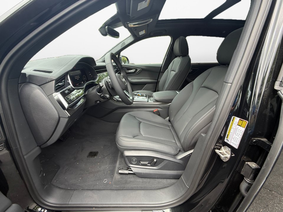 New 2026 Audi Q7 3.0T Premium Plus AWD/4WD image 9