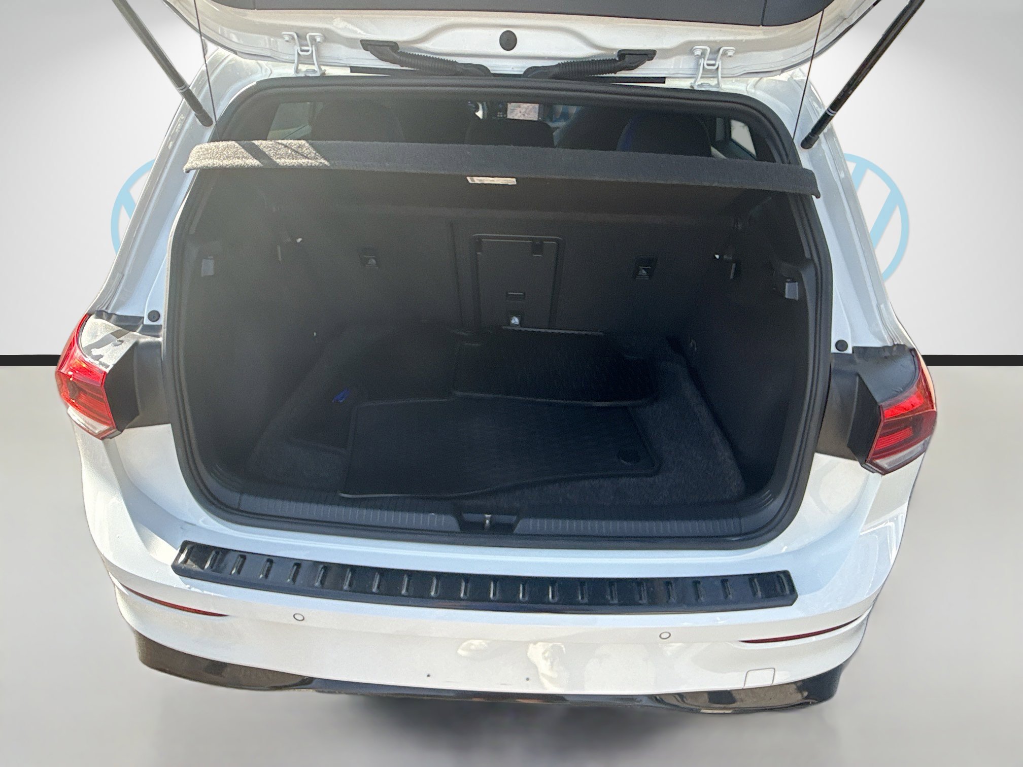 Certified 2023 Volkswagen Golf R AWD/4WD image 27