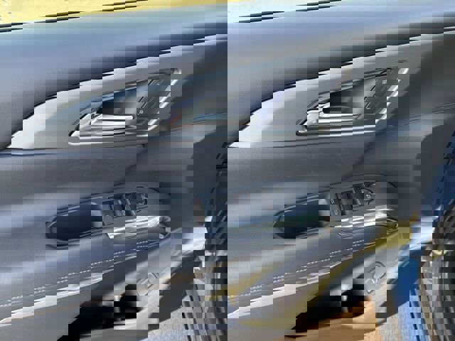 New 2026 Chevrolet Traverse LT w/ Sun and Wheel Package image 14