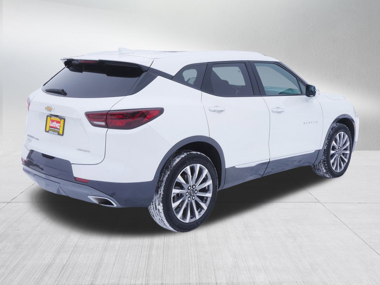 Used 2024 Chevrolet Blazer Premier w/ Driver Confidence II Package image 7