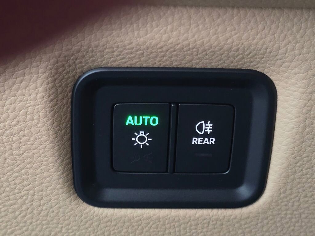 New 2025 Porsche Cayenne Coupe image 25