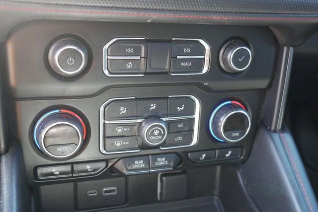 Used 2021 Chevrolet Suburban RST w/ Luxury Package AWD/4WD image 26