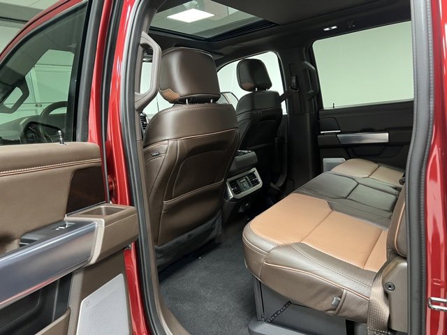 Used 2025 Ford F350 King Ranch w/ FX4 Off-Road Package image 44