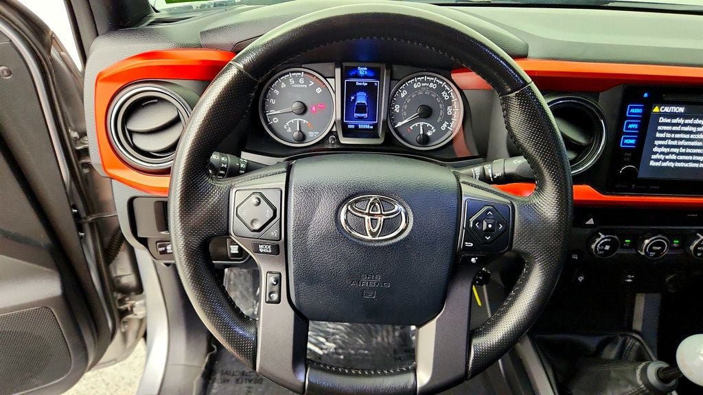 Used 2016 Toyota Tacoma TRD Sport w/ Towing Package AWD/4WD image 13