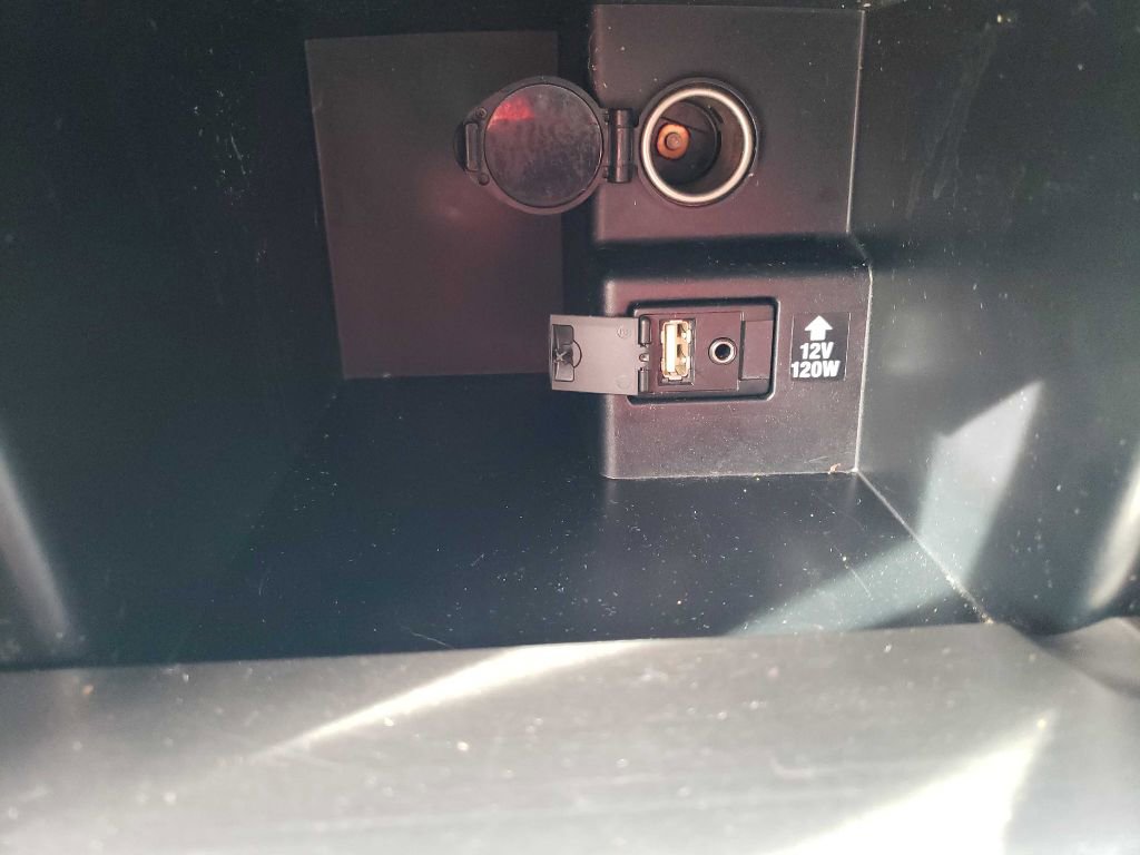 Used 2013 Toyota Camry SE image 18