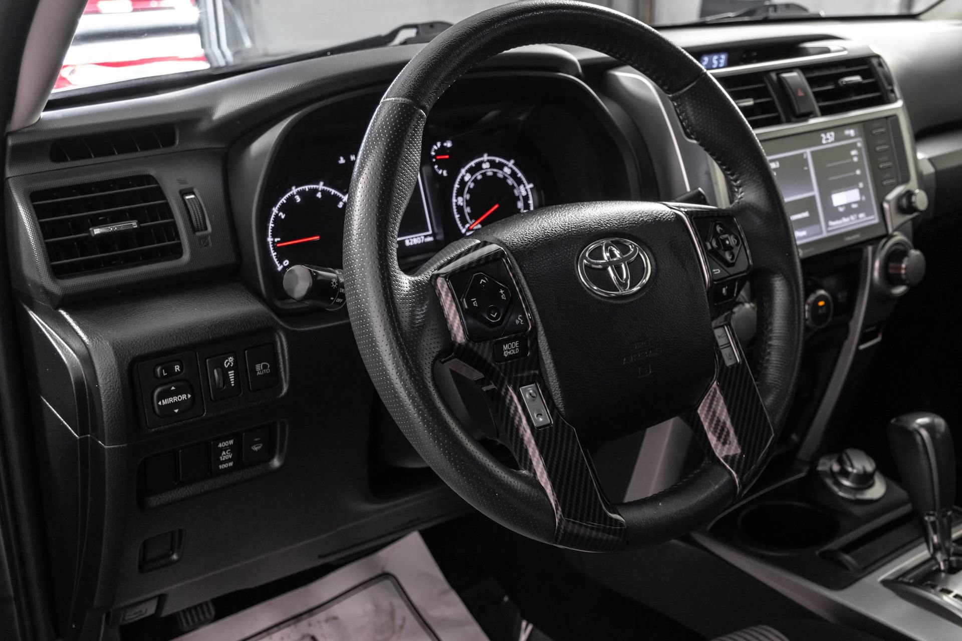 Used 2022 Toyota 4Runner SR5 AWD/4WD image 35