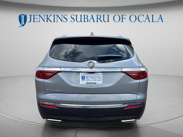 Used 2023 Buick Enclave Premium w/ Experience Buick Package FWD image 4