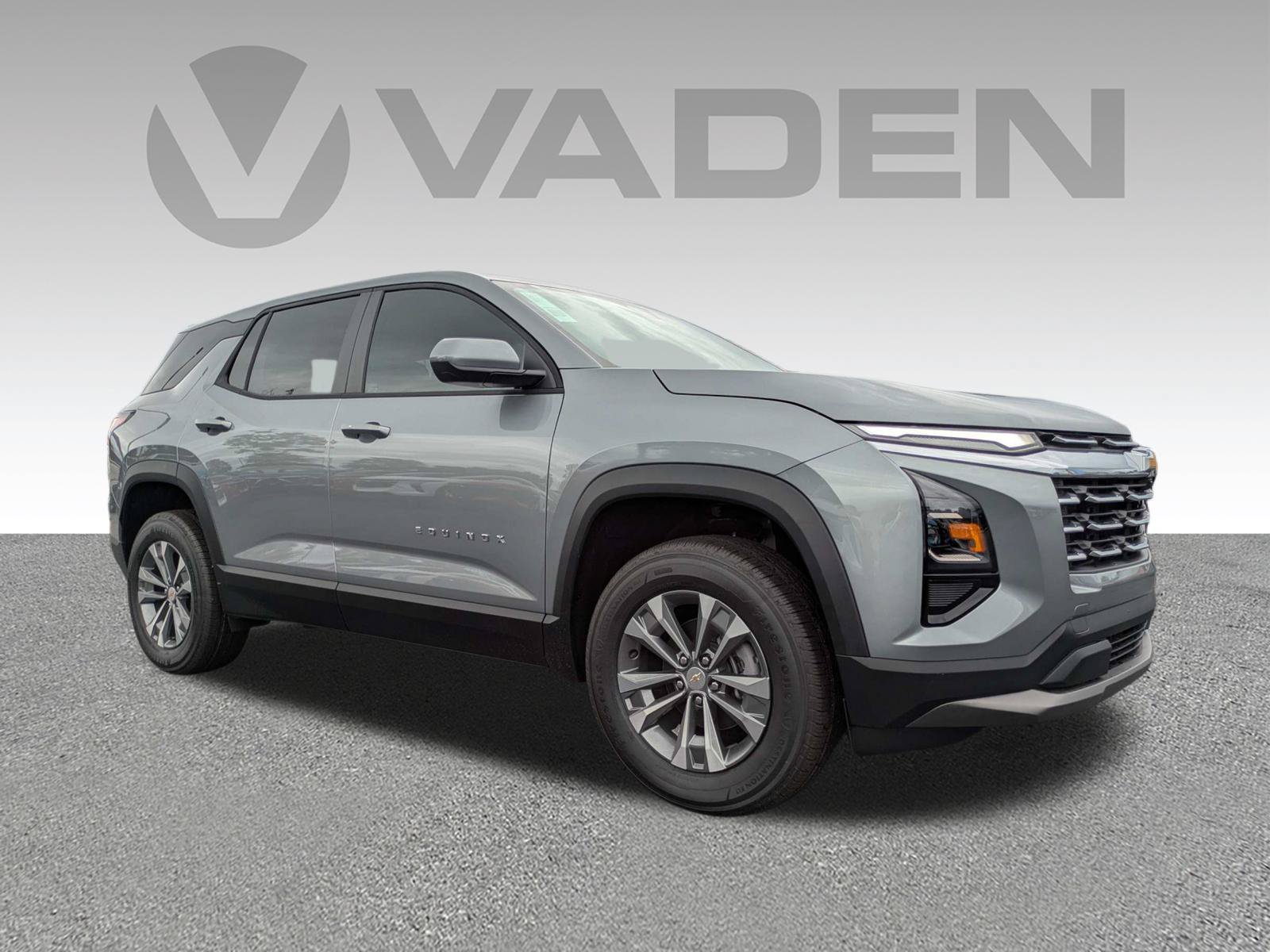 New 2027 Chevrolet Equinox LT FWD image 3