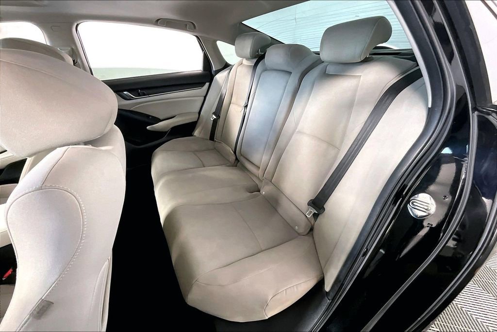 Used 2018 Honda Accord EX image 25