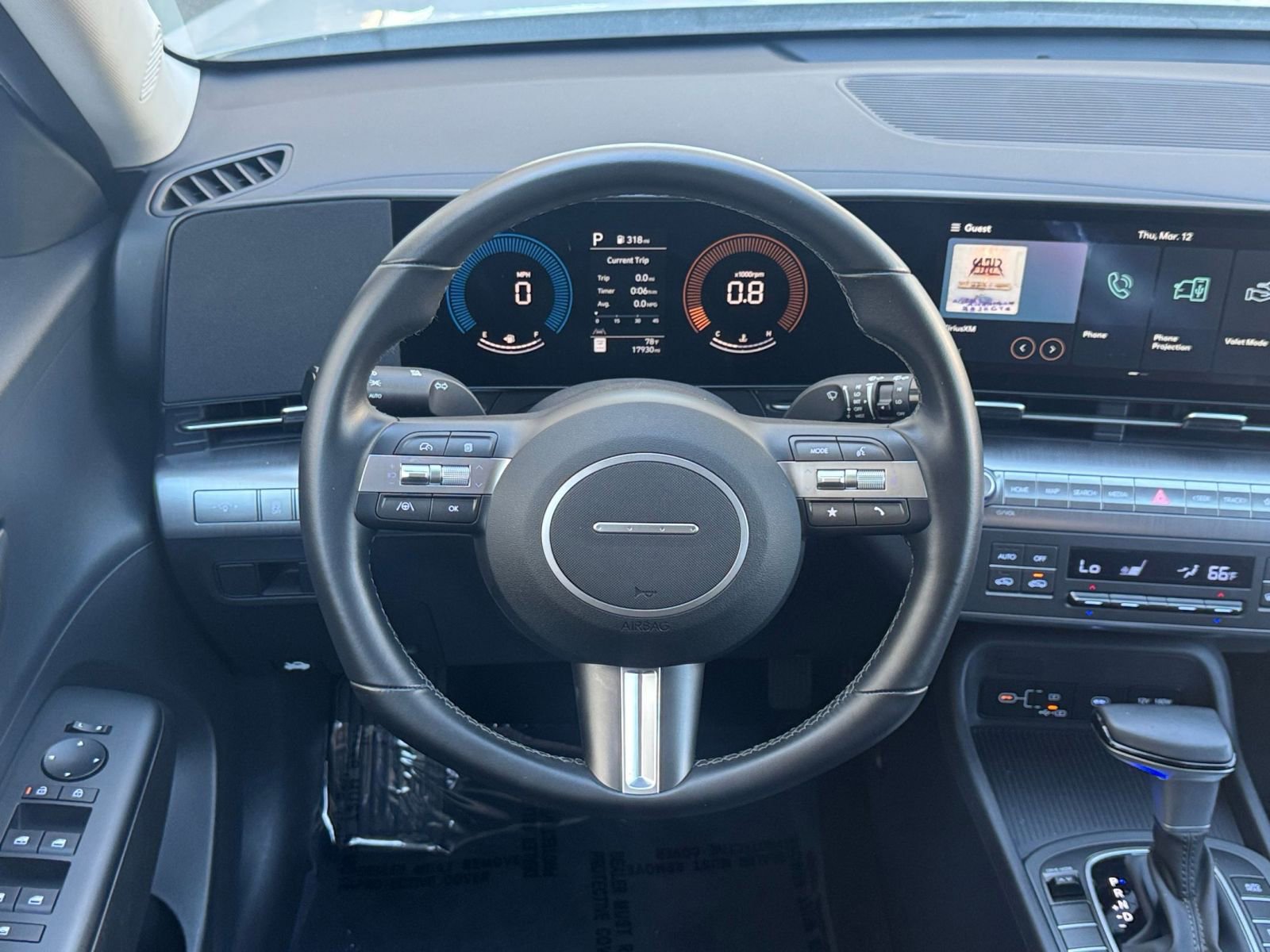 Used 2025 Hyundai Kona SEL image 29