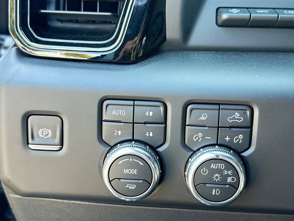 Used 2025 GMC Sierra 1500 AT4 w/ AT4 Premium Package image 14