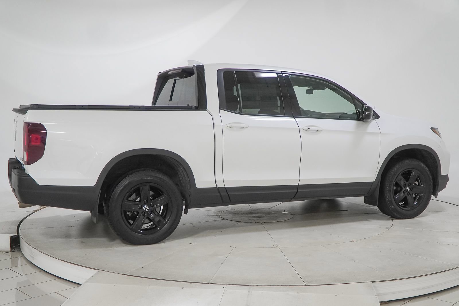 Used 2023 Honda Ridgeline Black Edition image 15