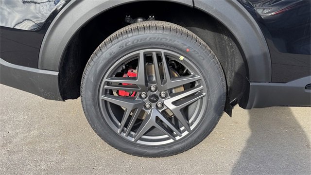 New 2026 Ford Explorer ST-Line w/ ST-Line Street Pack image 11