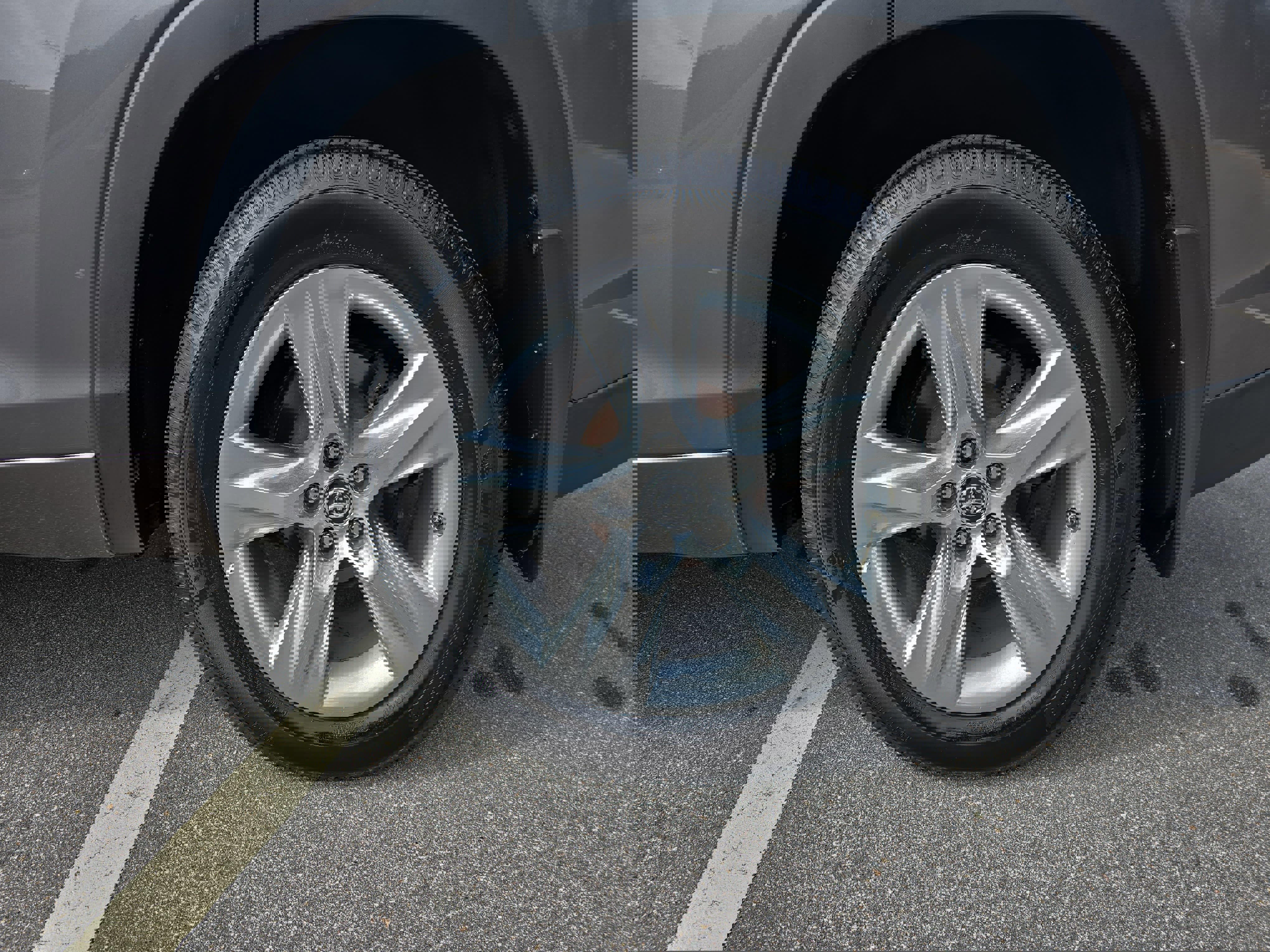 Used 2018 Toyota Highlander Limited image 36