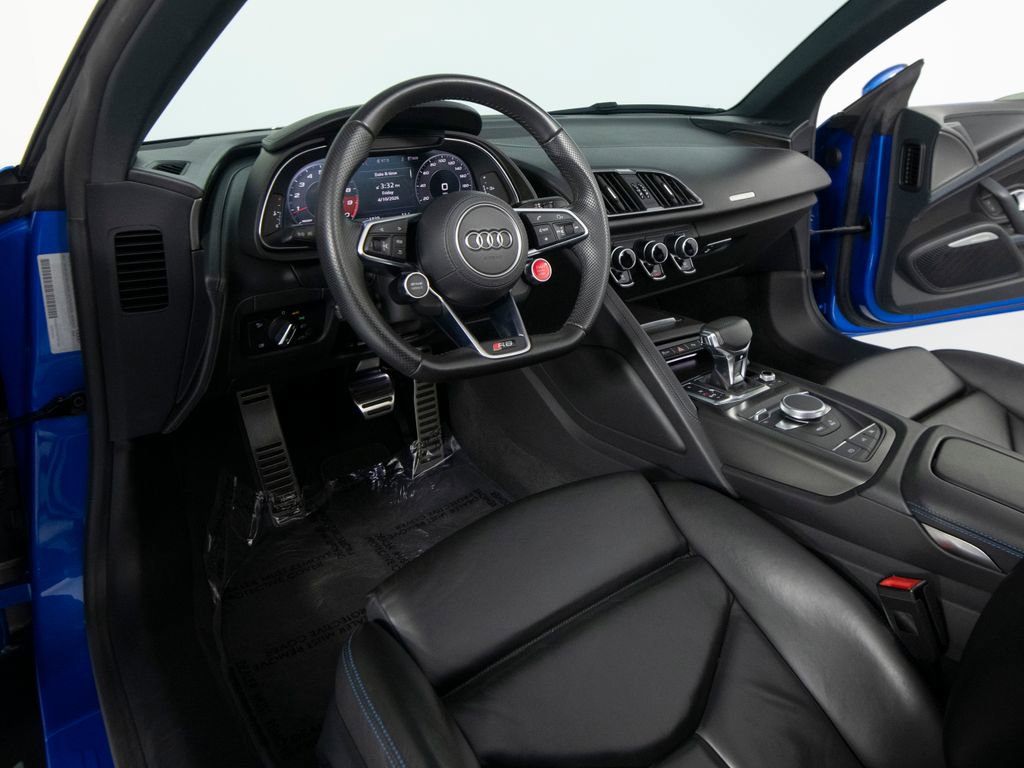 Used 2021 Audi R8 V10 w/ Premium Package RWD image 15