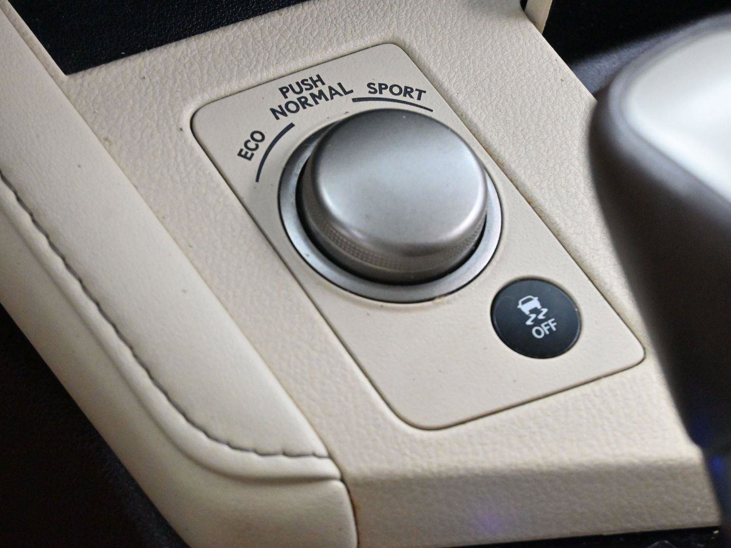 Used 2018 Lexus ES 350 w/ Accessory Package image 23