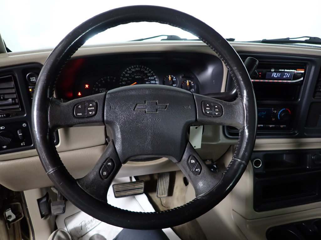 Used 2004 Chevrolet Silverado 1500 4x4 Extended Cab w/ Light Duty Power Package image 23