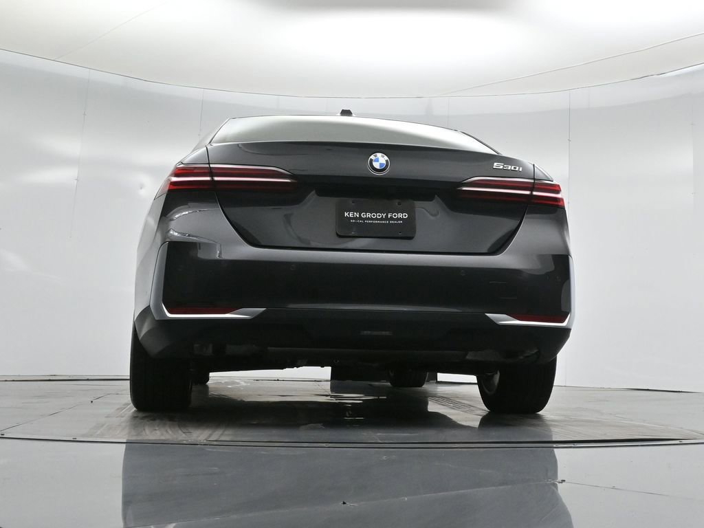 Used 2025 BMW 530i image 47