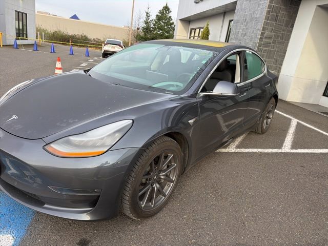 Used 2018 Tesla Model 3 Long Range image 3