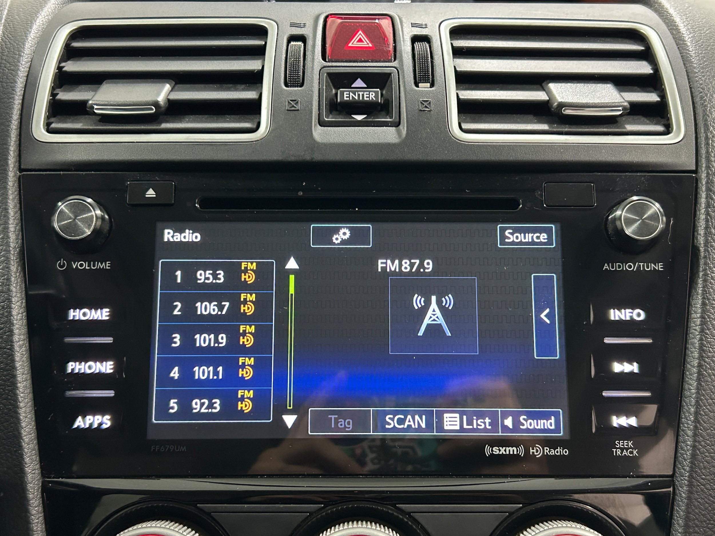 Used 2018 Subaru Forester 2.5i Premium AWD/4WD image 5