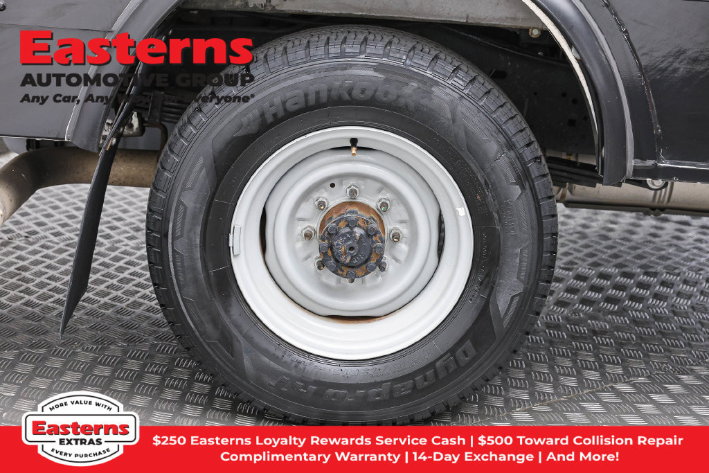 Used 2023 Ford E-350 and Econoline 350 Super Duty w/ Power Windows & Locks Group RWD image 9