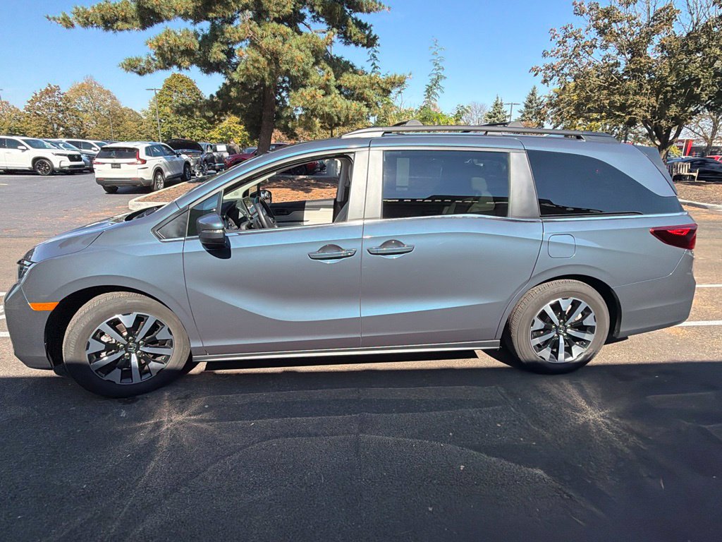 Used 2025 Honda Odyssey EX-L image 12