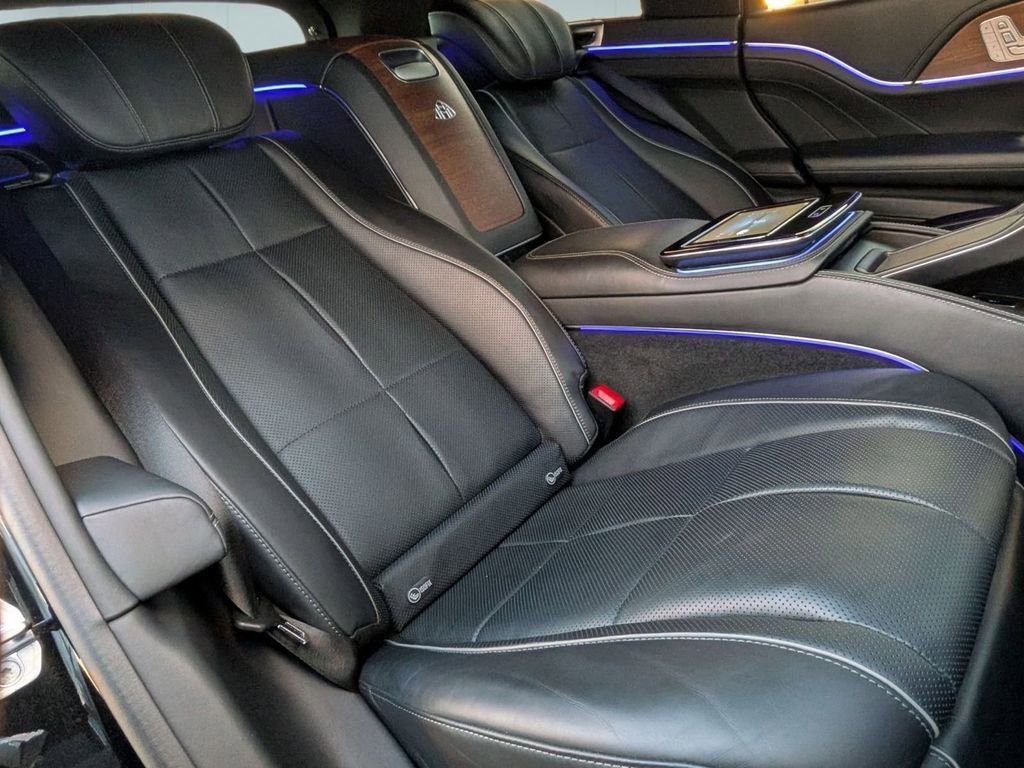 Used 2021 Mercedes-Benz Maybach GLS 600 4MATIC image 29