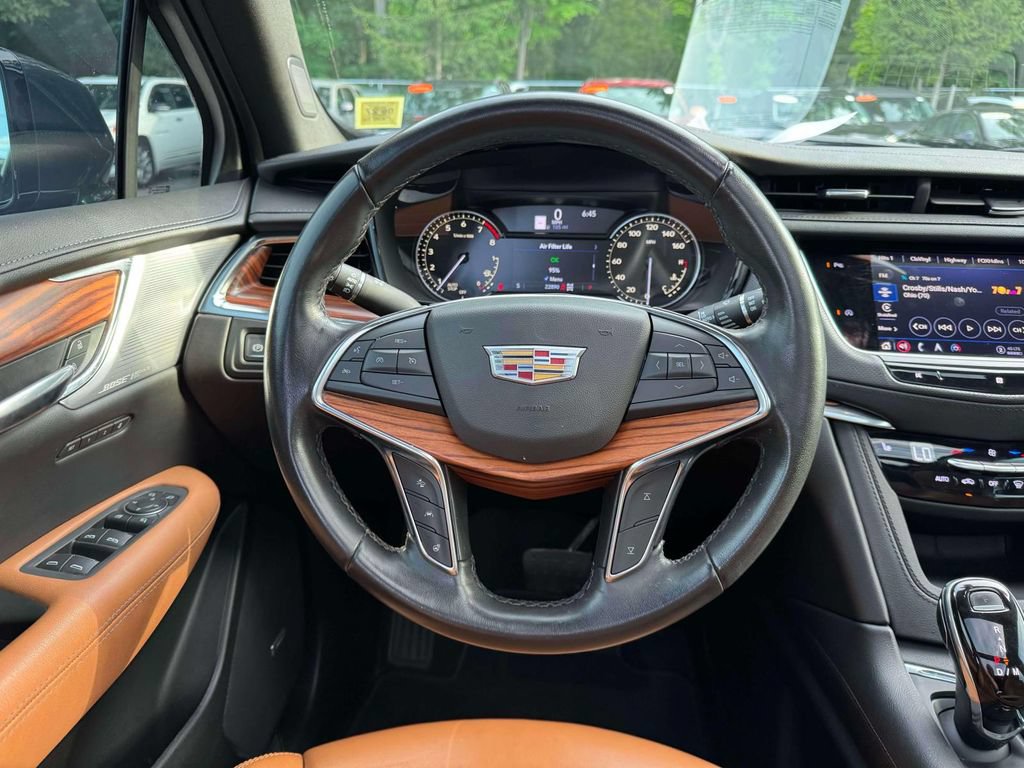 Used 2021 Cadillac XT5 Premium Luxury AWD/4WD image 23