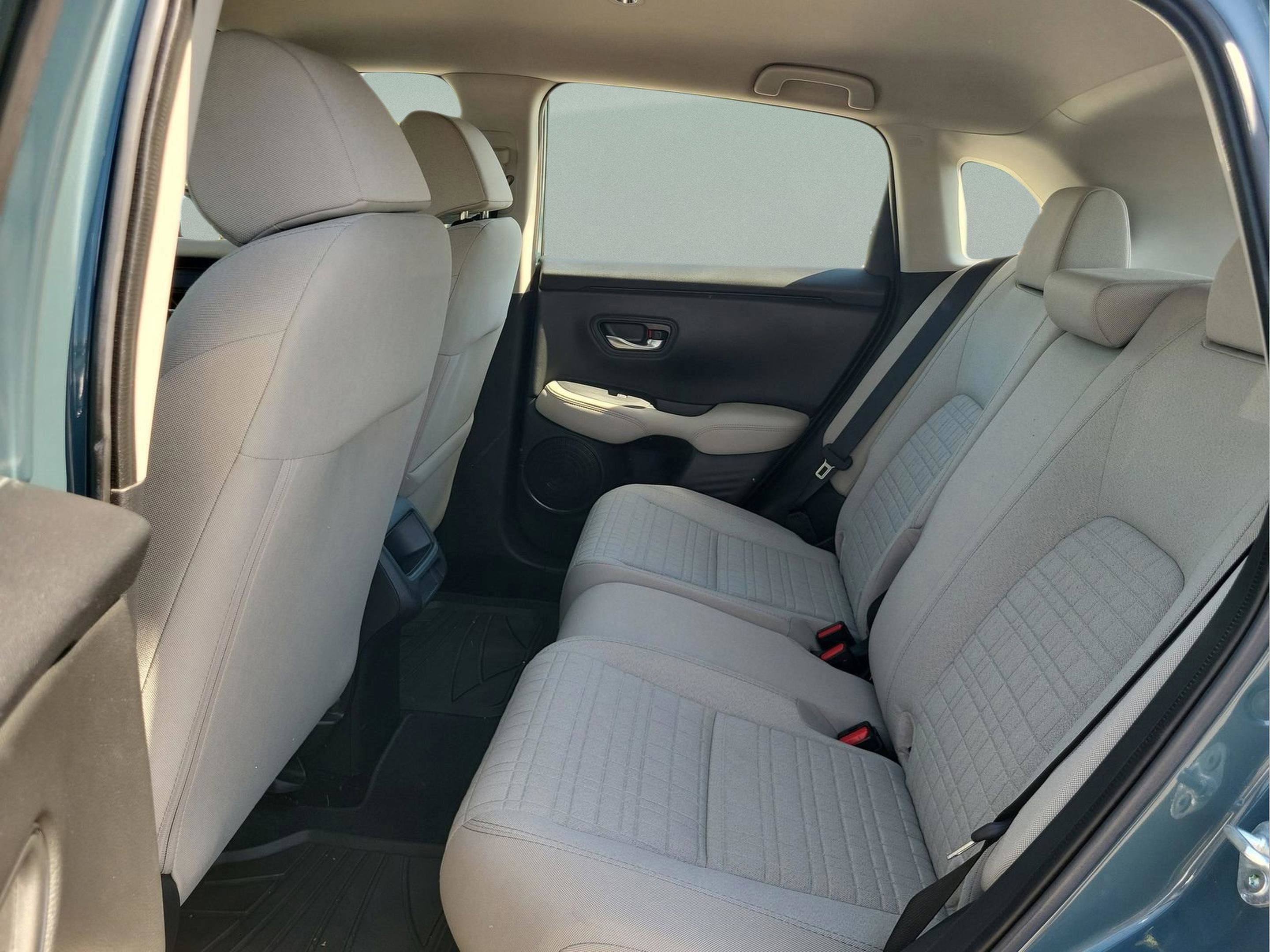 Certified 2025 Honda HR-V LX image 17