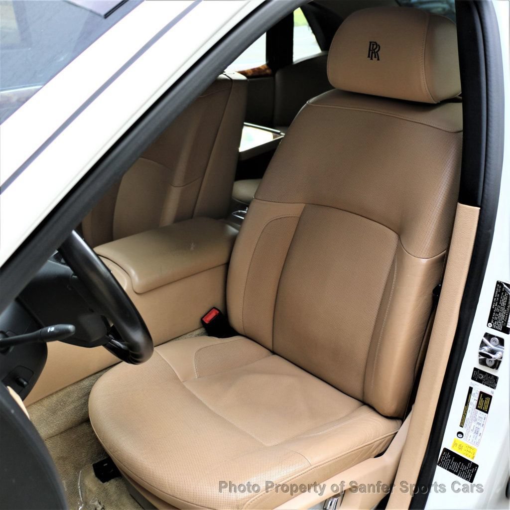 Used 2010 Rolls-Royce Ghost RWD image 28