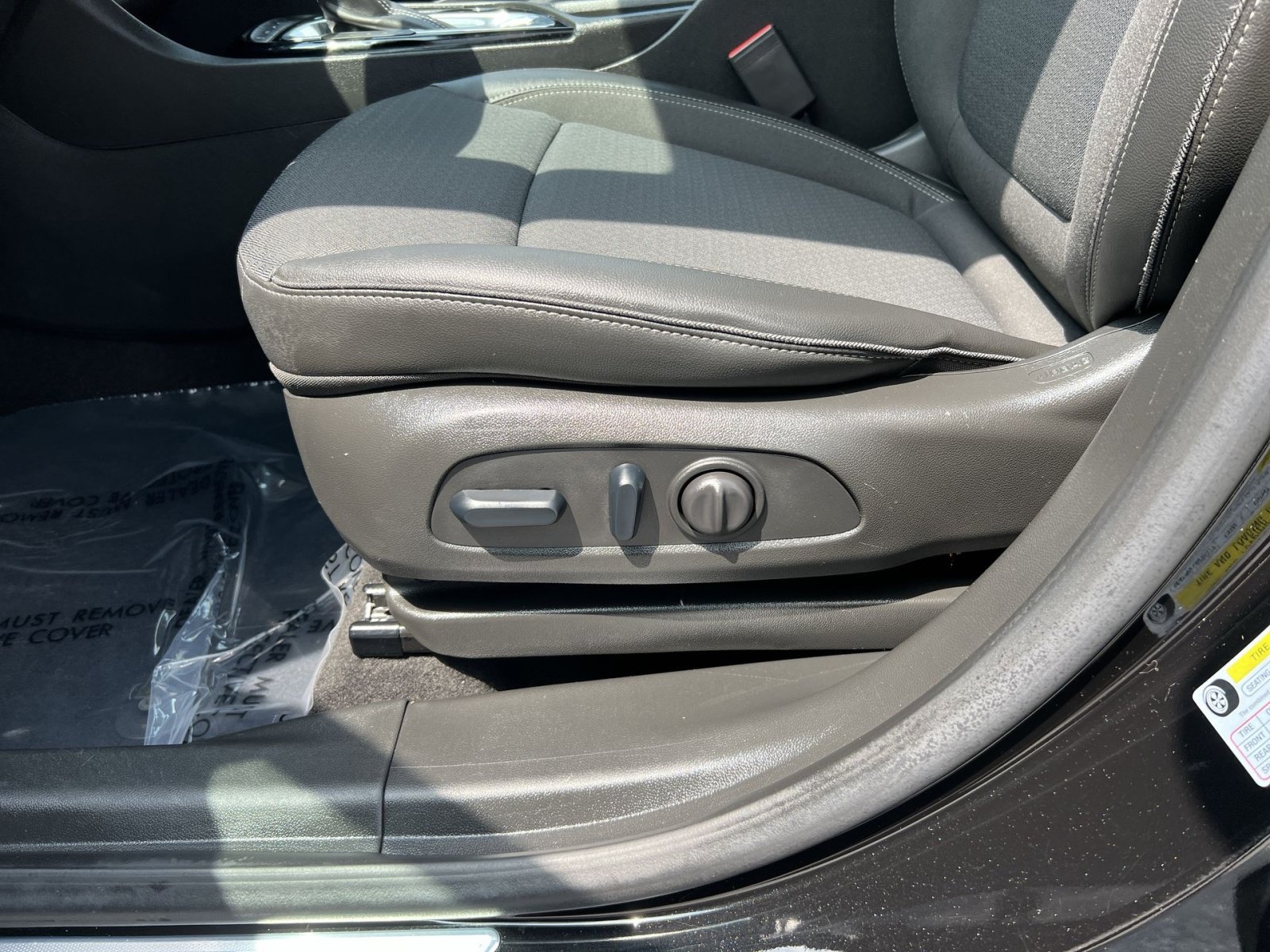 Used 2023 Buick Encore GX Preferred w/ Cold Weather Comfort Package AWD/4WD image 14