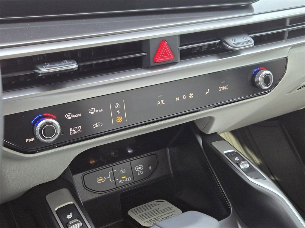 New 2026 Kia Sorento S AWD/4WD image 16