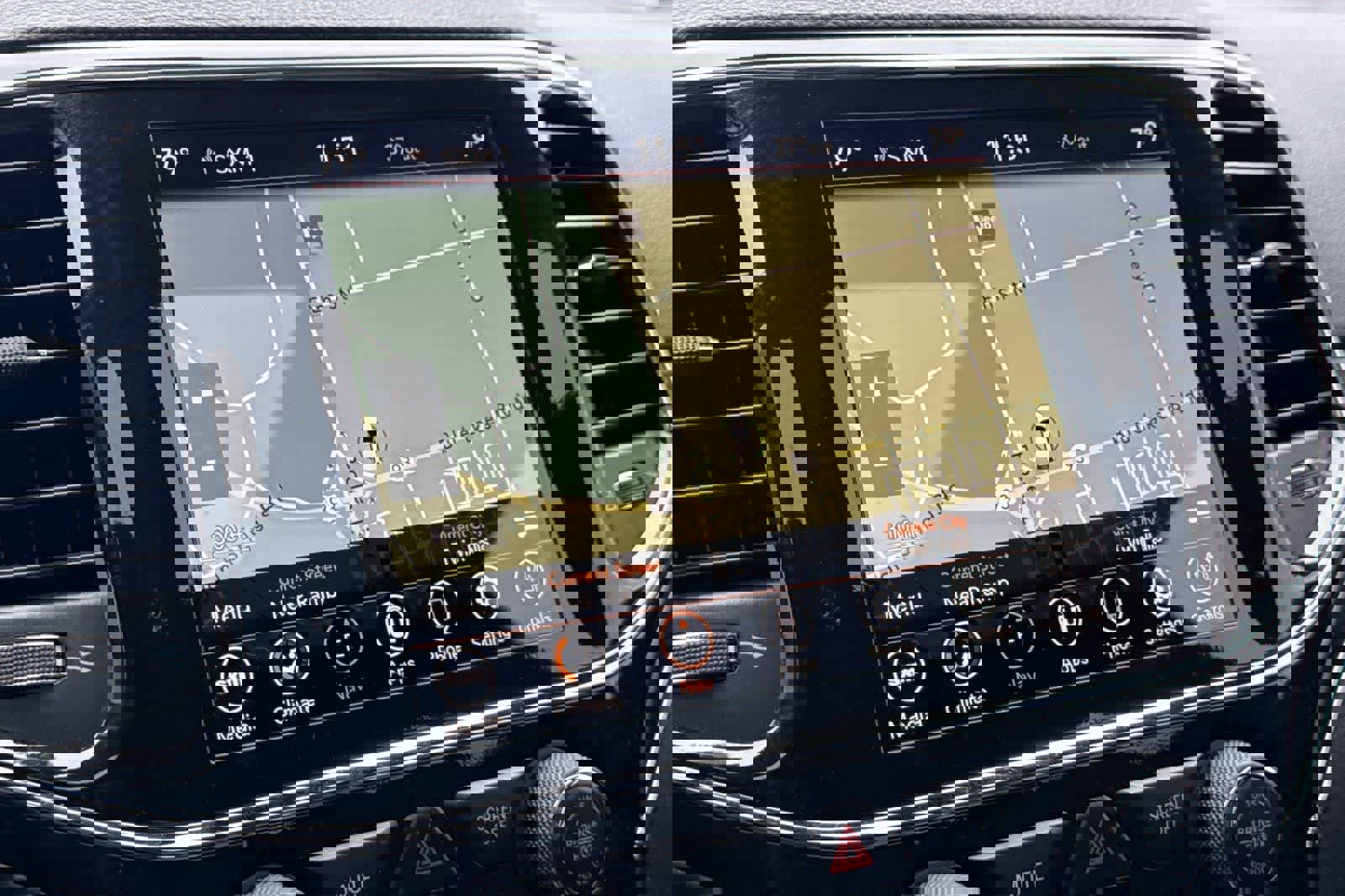 Used 2022 Jeep Grand Cherokee Limited image 21