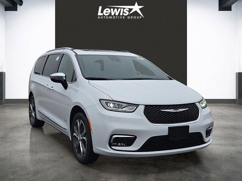 New 2026 Chrysler Pacifica Pinnacle w/ Trailer Tow Group image 6