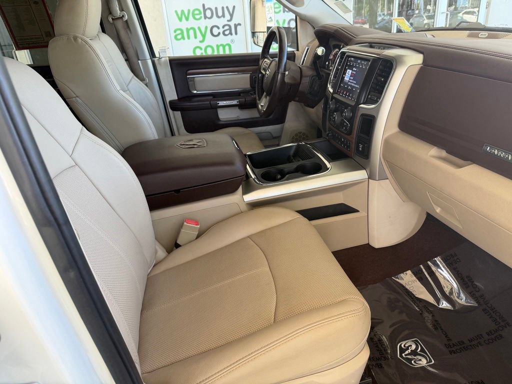 Used 2018 RAM 3500 Laramie RWD image 29