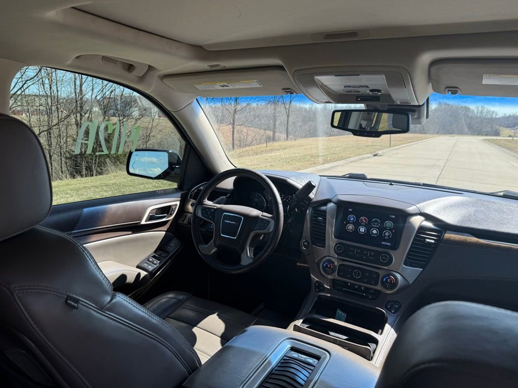 Used 2016 GMC Yukon XL Denali w/ Open Road Package image 21
