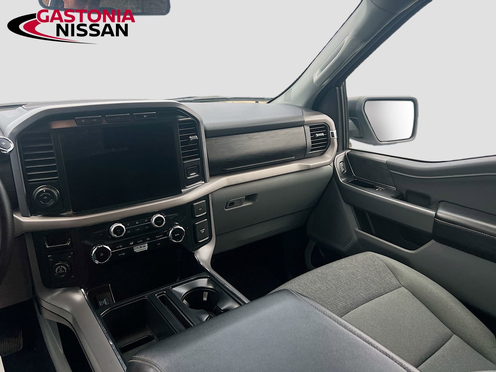 Used 2024 Ford F150 XLT w/ Mobile Office Package image 30