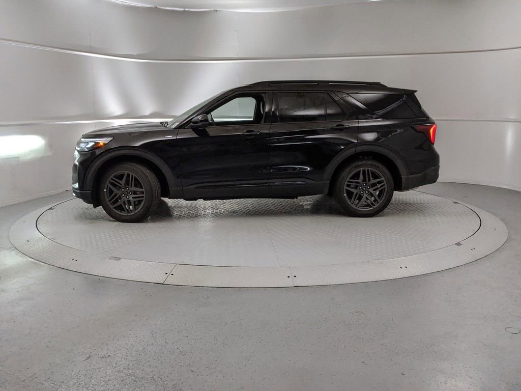 New 2025 Ford Explorer ST-Line w/ ST-Line Street Pack image 5