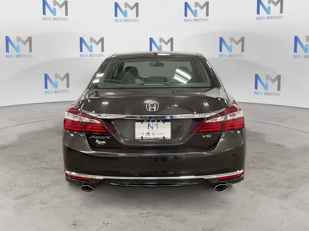 Used 2017 Honda Accord EX-L image 4