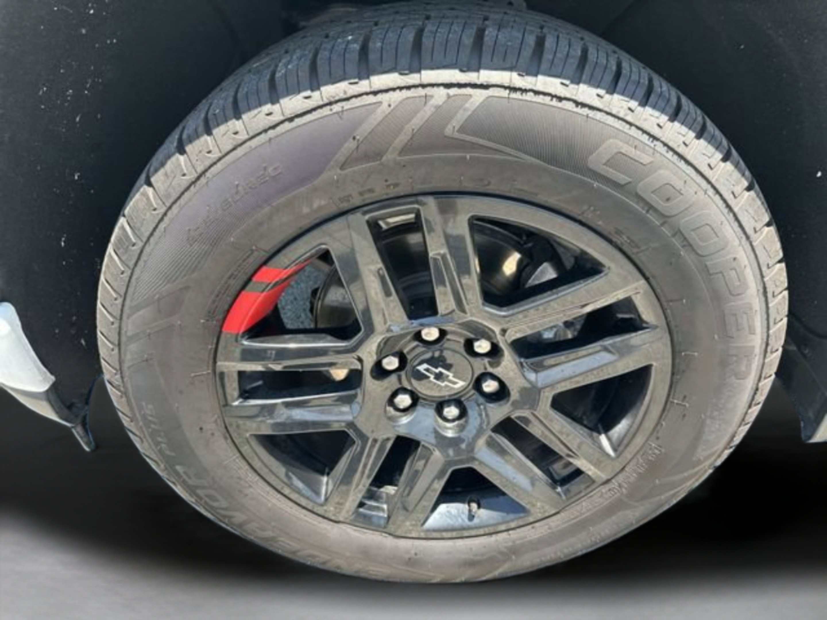 Used 2022 Chevrolet Silverado 1500 RST w/ Redline Edition AWD/4WD image 28