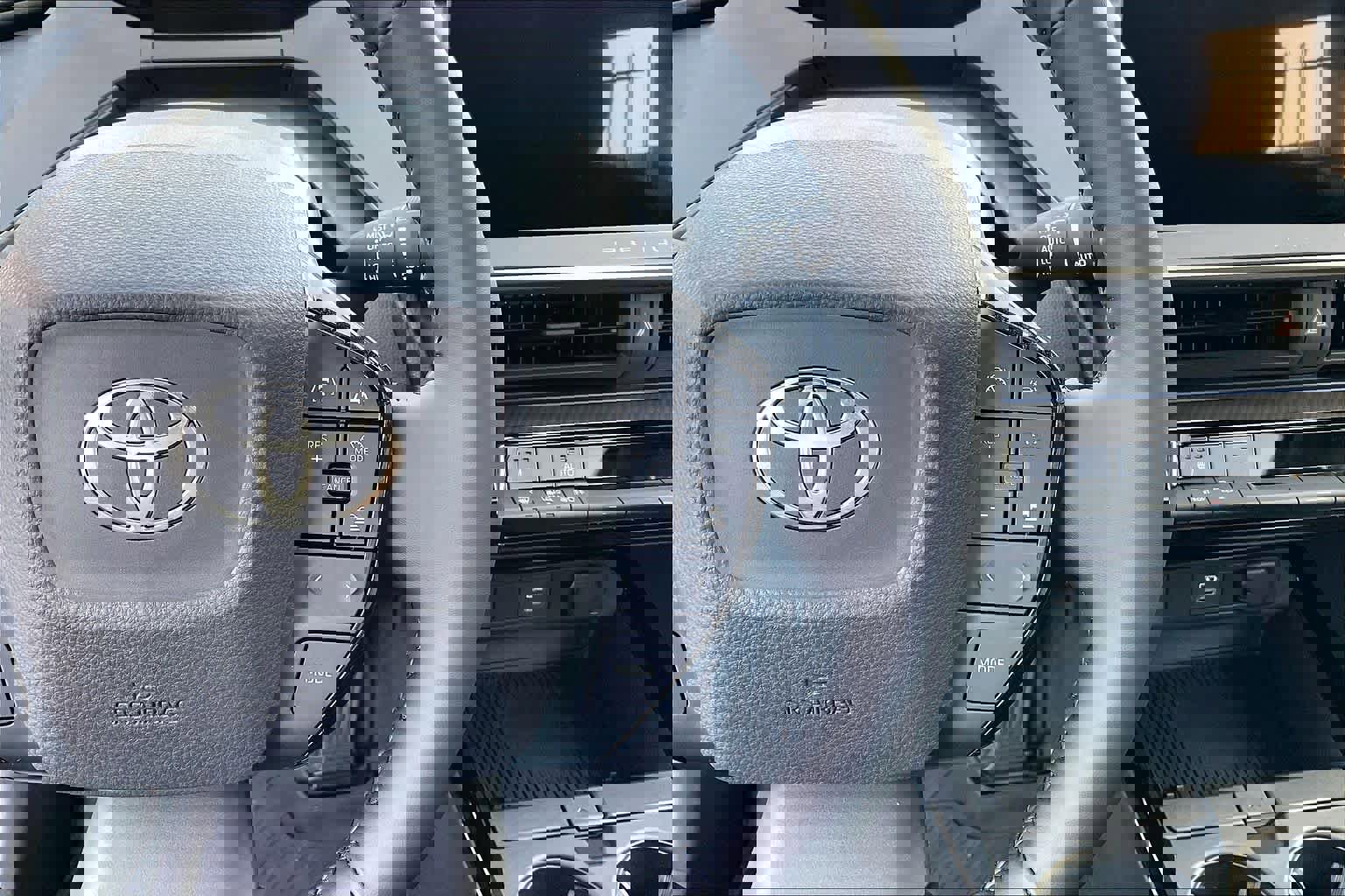 Certified 2026 Toyota Prius XLE image 21