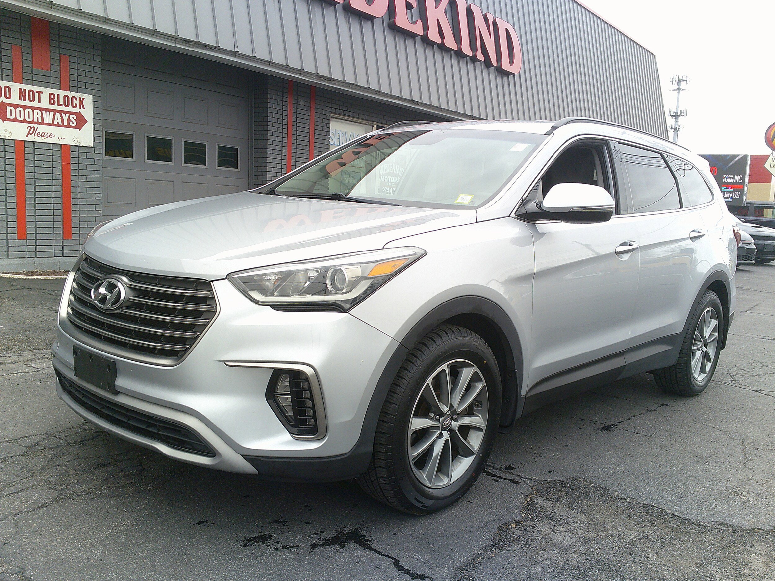 Used 2019 Hyundai Santa Fe XL SE w/ SE Premium Package 02 AWD/4WD image 10