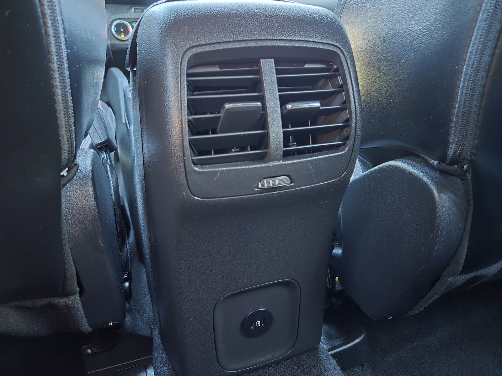 Used 2024 Ford Escape ST-Line image 12