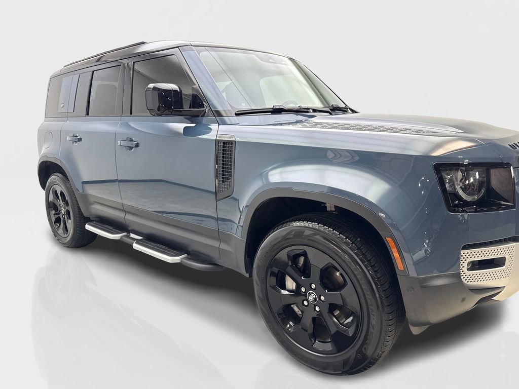 Used 2023 Land Rover Defender 110 SE AWD/4WD image 12