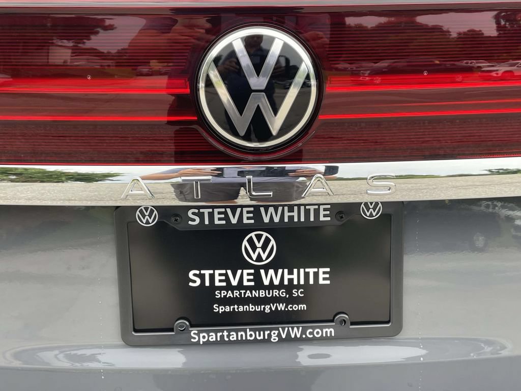 New 2026 Volkswagen Atlas SE FWD image 7