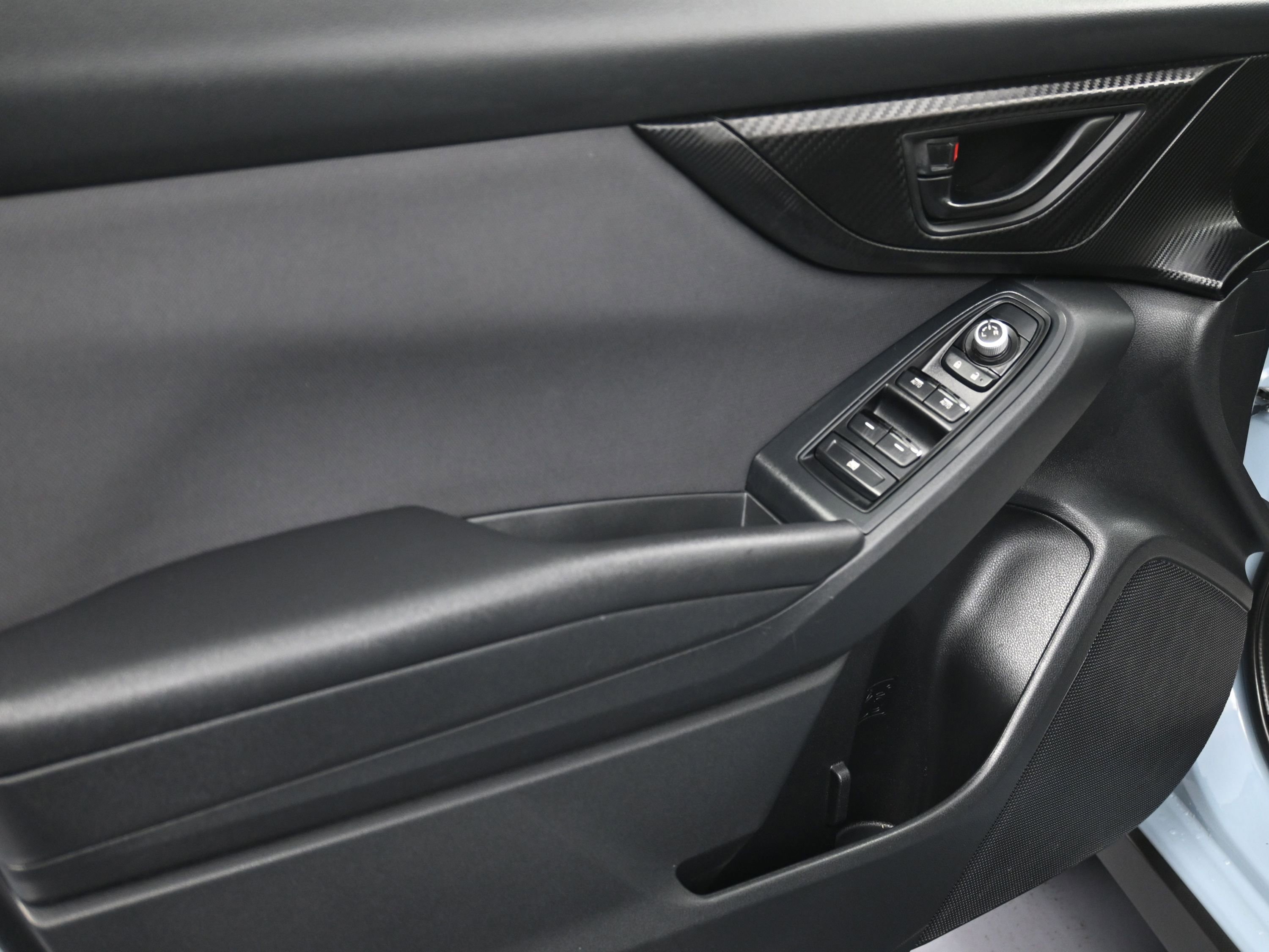 Used 2020 Subaru Crosstrek 2.0i Premium image 18