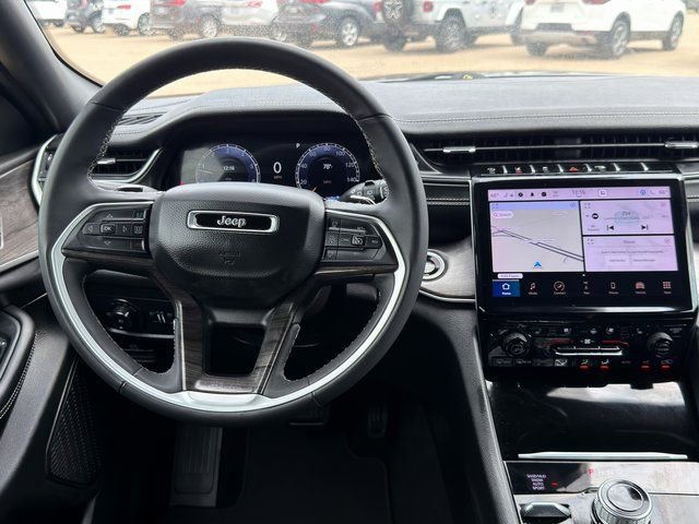 Used 2024 Jeep Grand Cherokee L Limited w/ Luxury Tech Group II AWD/4WD image 28