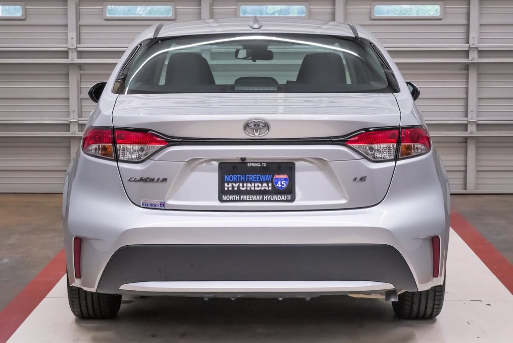 Used 2020 Toyota Corolla LE FWD image 7